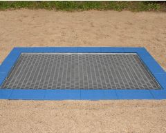 Mellomstor trampoline B2 (1,8x1,5)