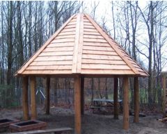 8-kantede bålhus i lerk