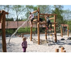 Robinia Klatrestativ 4